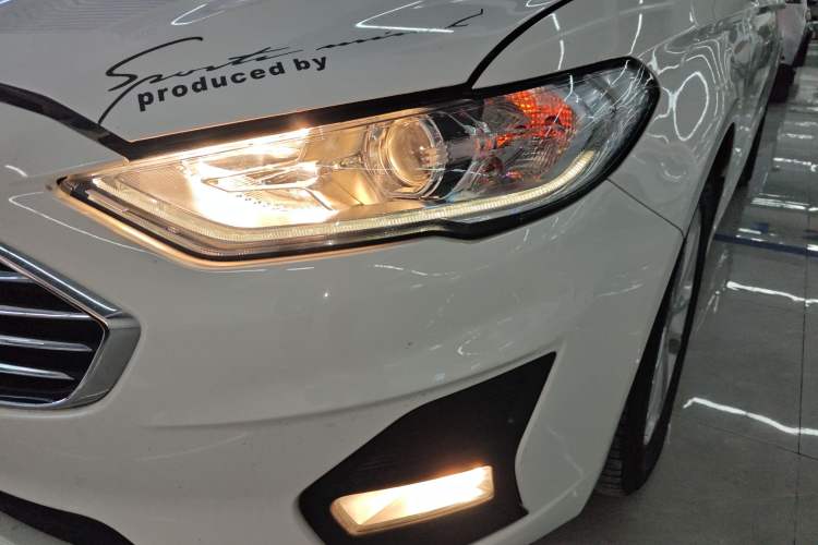 Used Ford Mondeo 2018 EcoBoost 180 Smart Control Fashion Model China VI Standard Left Front Headlight