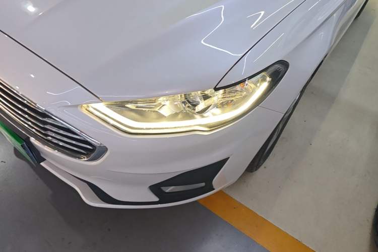 Used Ford Mondeo 2018 EcoBoost 180 Smart Control Fashion Model China V Standard Left Front Headlight