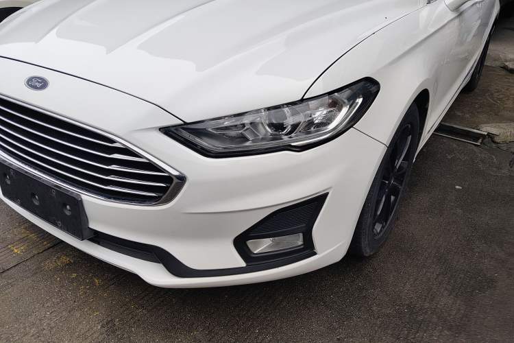 Used Ford Mondeo 2018 EcoBoost 180 Smart Control Fashion Model China V Standard Left Front Headlight