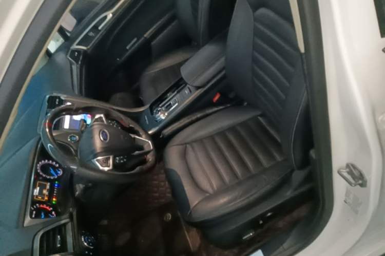 Used Ford Mondeo 2018 EcoBoost 200 Stylish Model Left Front Seat