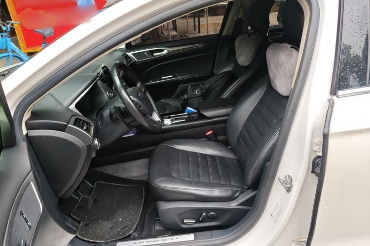 Used Ford Mondeo 2018 EcoBoost 180 Fashion Edition Left Front Seat