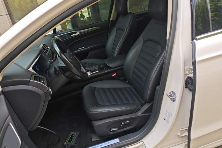 Used Ford Mondeo 2018 EcoBoost 180 Smart Control Fashion Model China VI Standard Left Front Seat