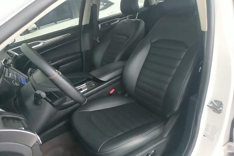 Used Ford Mondeo 2018 EcoBoost 180 Smart Control Fashion Model China V Standard Left Front Seat
