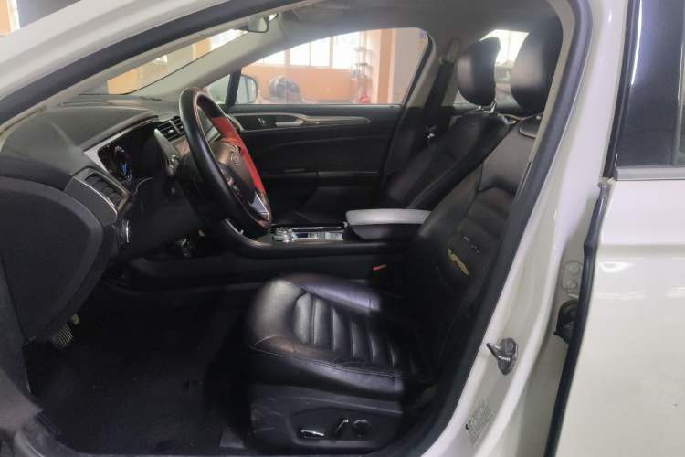 Used Ford Mondeo 2018 EcoBoost 180 Fashion Edition Left Front Seat