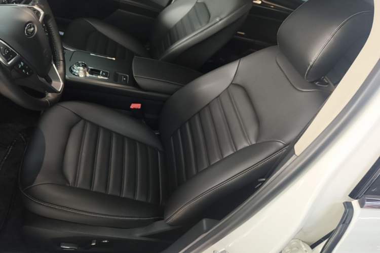 Used Ford Mondeo 2018 EcoBoost 180 Smart Control Fashion Model China VI Standard Left Front Seat