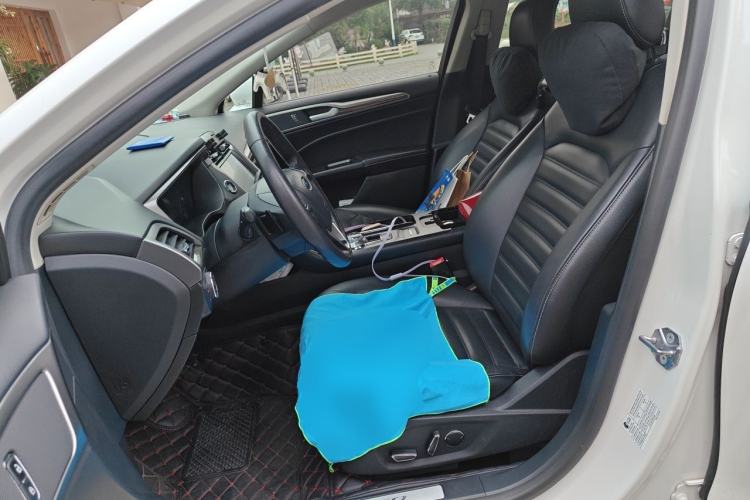 Used Ford Mondeo 2018 EcoBoost 200 Stylish Model Left Front Seat
