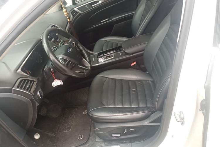 Used Ford Mondeo 2018 EcoBoost 180 Fashion Edition Left Front Seat