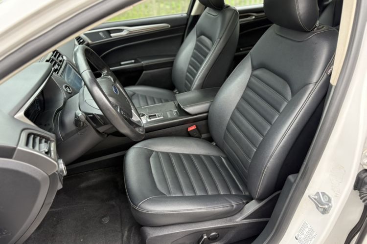 Used Ford Mondeo 2018 EcoBoost 200 Smart Control Fashion Model China VI Standard Left Front Seat