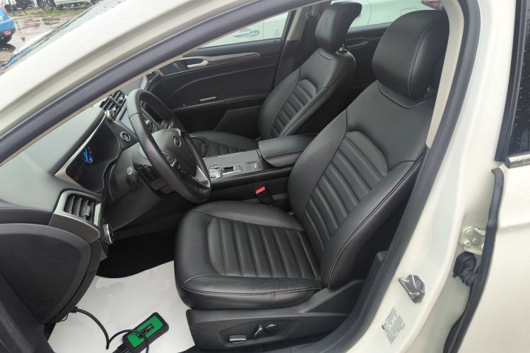 Used Ford Mondeo 2018 EcoBoost 180 Fashion Edition Left Front Seat