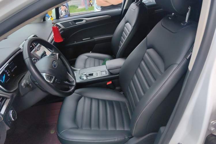 Used Ford Mondeo 2018 EcoBoost 200 Smart Control Luxury Model China VI Standard Left Front Seat