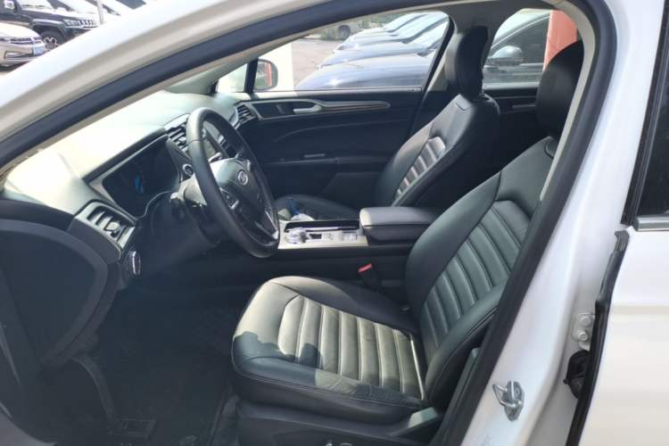 Used Ford Mondeo 2018 EcoBoost 180 Fashion Edition Left Front Seat