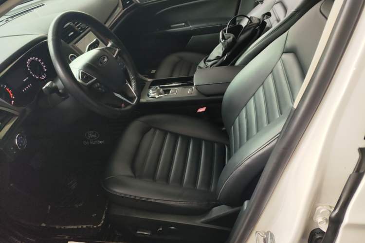 Used Ford Mondeo 2018 EcoBoost 180 Smart Control Fashion Model China VI Standard Left Front Seat