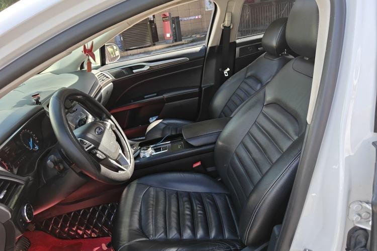 Used Ford Mondeo 2018 EcoBoost 200 Stylish Model Left Front Seat