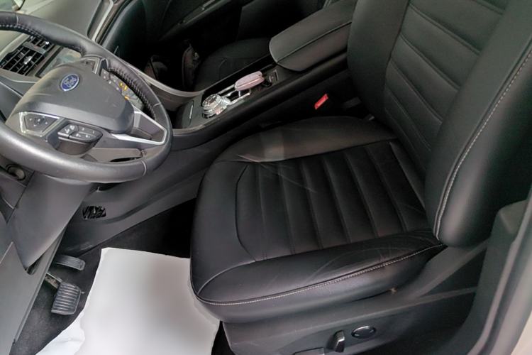 Used Ford Mondeo 2018 EcoBoost 180 Fashion Edition Left Front Seat