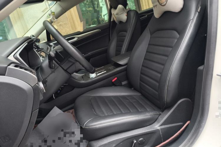 Used Ford Mondeo 2018 EcoBoost 200 Luxury Model Left Front Seat