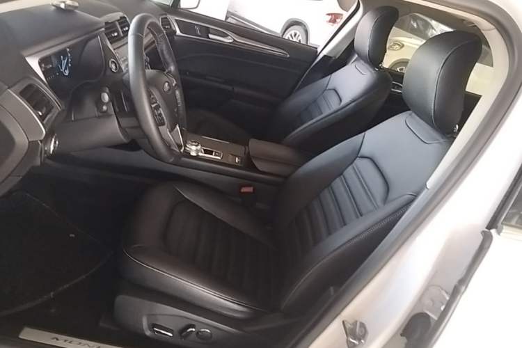 Used Ford Mondeo 2018 EcoBoost 180 Smart Control Fashion Model China VI Standard Left Front Seat
