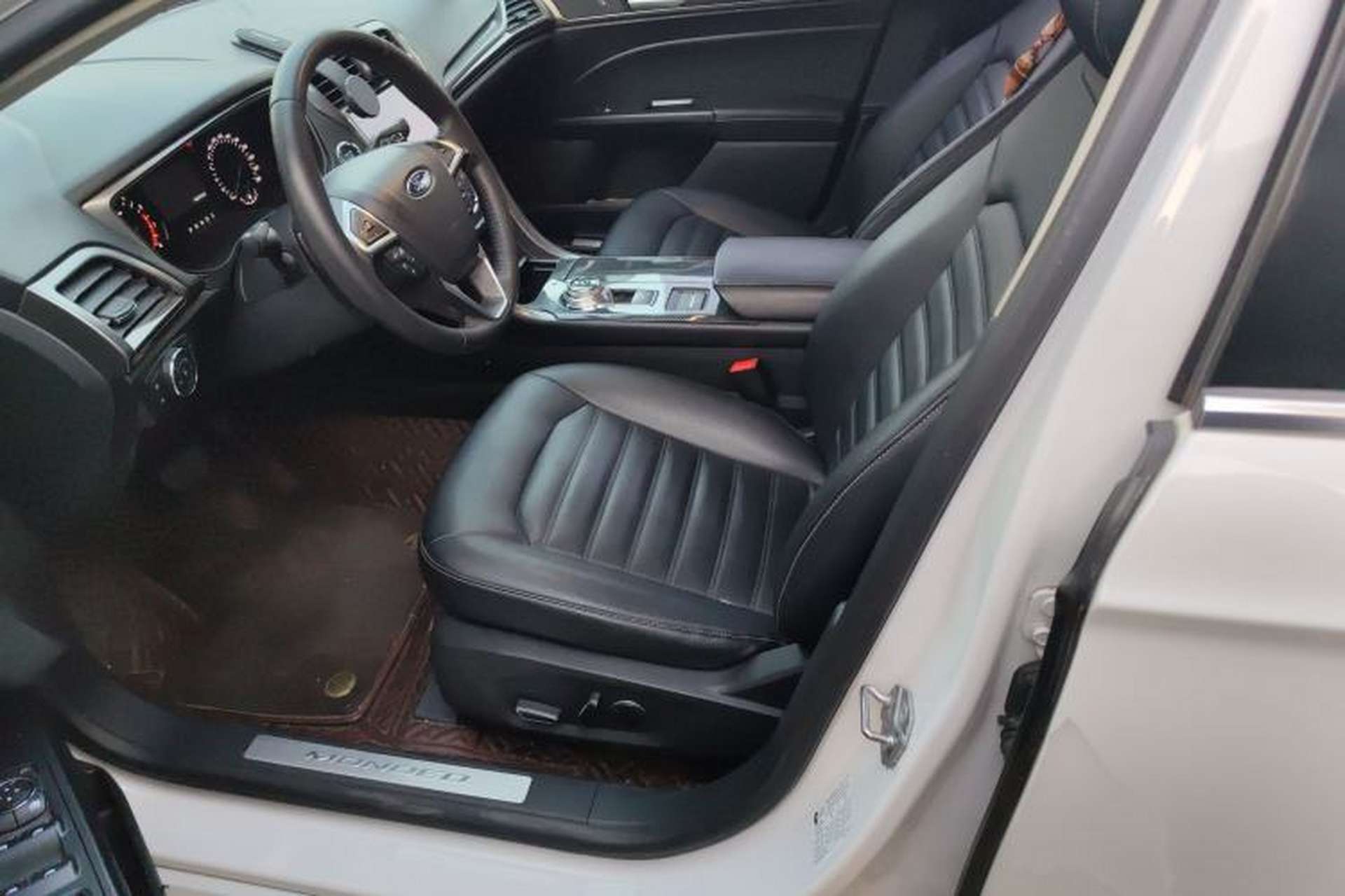 Used Ford Mondeo 2018 EcoBoost 200 Smart Control Fashion Model China VI Standard Left Front Seat
