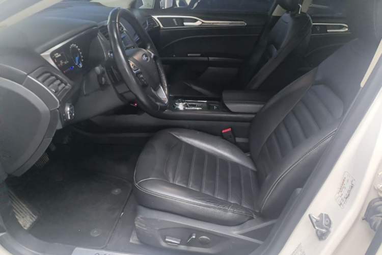 Used Ford Mondeo 2018 EcoBoost 200 Stylish Model Left Front Seat