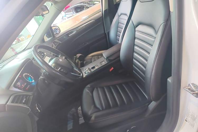 Used Ford Mondeo 2018 EcoBoost 200 Smart Control Fashion Model China VI Standard Left Front Seat