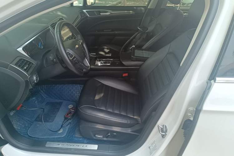 Used Ford Mondeo 2018 EcoBoost 180 Smart Control Fashion Model China VI Standard Left Front Seat