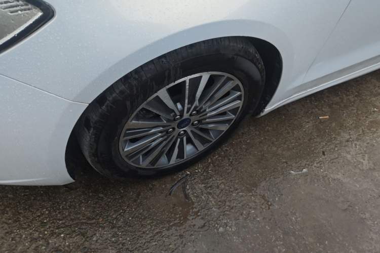 Used Ford Mondeo 2018 EcoBoost 180 SmartControl Luxury Model China V Standard Left Front Wheel Hub