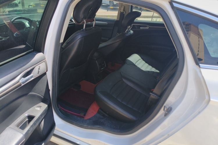 Used Ford Mondeo 2018 EcoBoost 200 Smart Control Fashion Model China V Standard Left Rear Seat