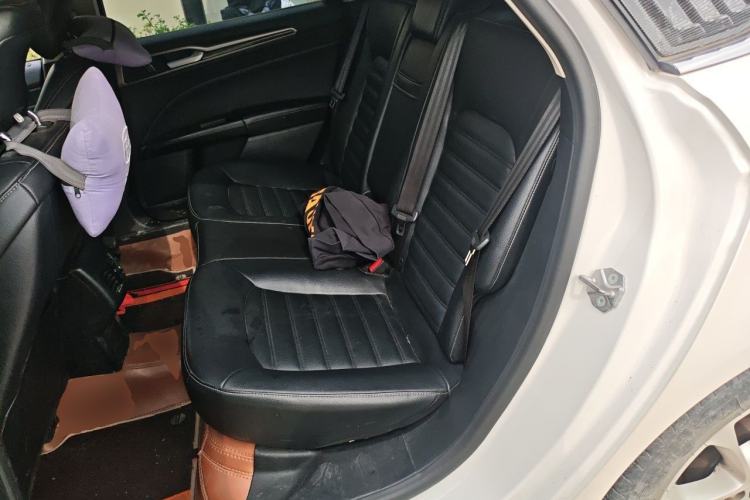 Used Ford Mondeo 2018 EcoBoost 200 Smart Control Fashion Model China V Standard Left Rear Seat