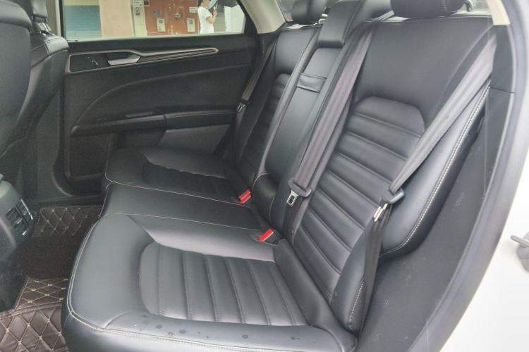 Used Ford Mondeo 2018 EcoBoost 200 Intelligent Control Luxury Model China V Standard Left Rear Seat