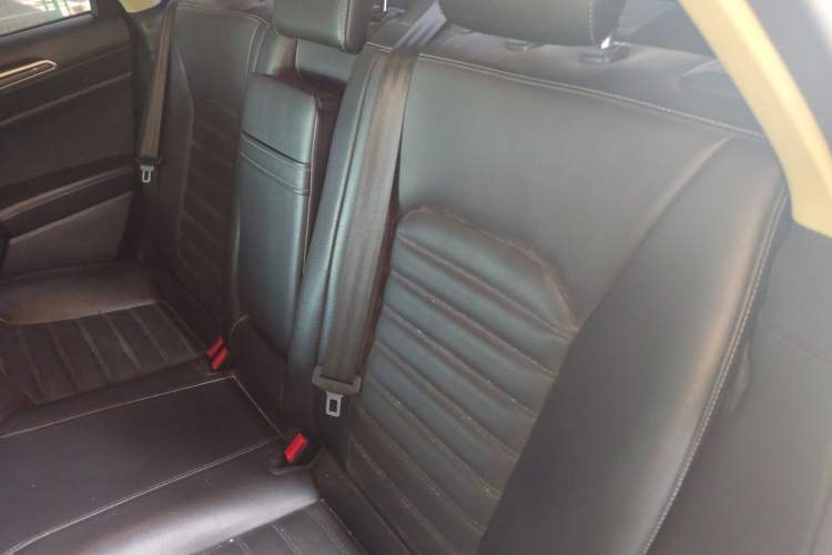 Used Ford Mondeo 2018 EcoBoost 180 Fashion Edition Left Rear Seat