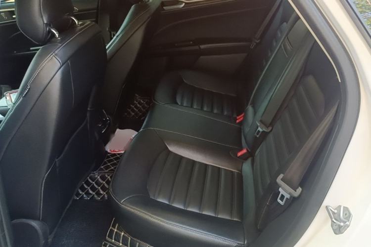 Used Ford Mondeo 2018 EcoBoost 180 Fashion Edition Left Rear Seat