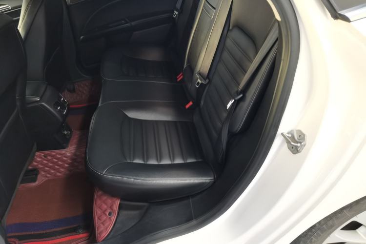 Used Ford Mondeo 2018 EcoBoost 180 Smart Control Fashion Model China VI Standard Left Rear Seat