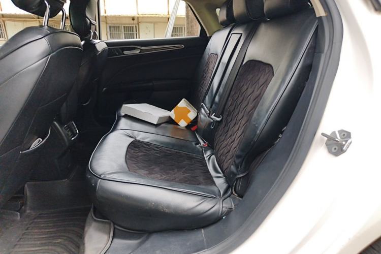 Used Ford Mondeo 2018 EcoBoost 180 Fashion Edition Left Rear Seat