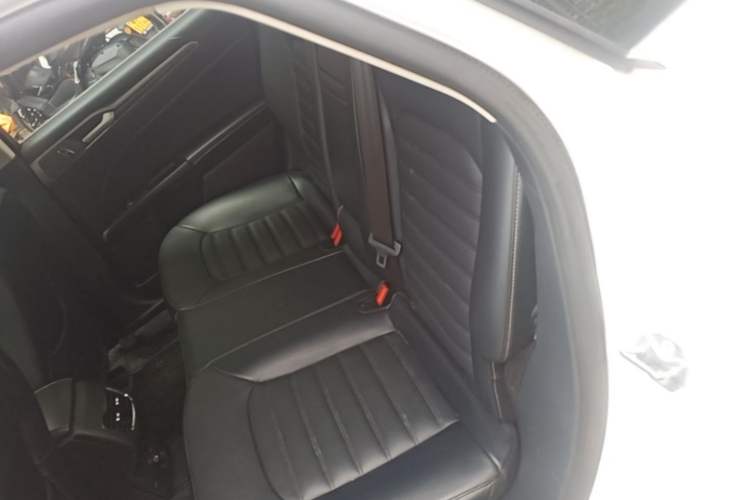 Used Ford Mondeo 2018 EcoBoost 180 Fashion Edition Left Rear Seat