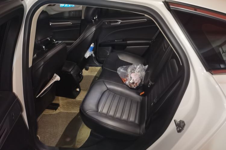 Used Ford Mondeo 2018 EcoBoost 180 Smart Control Fashion Model China V Standard Left Rear Seat