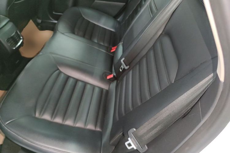 Used Ford Mondeo 2018 EcoBoost 180 Smart Control Fashion Model China VI Standard Left Rear Seat