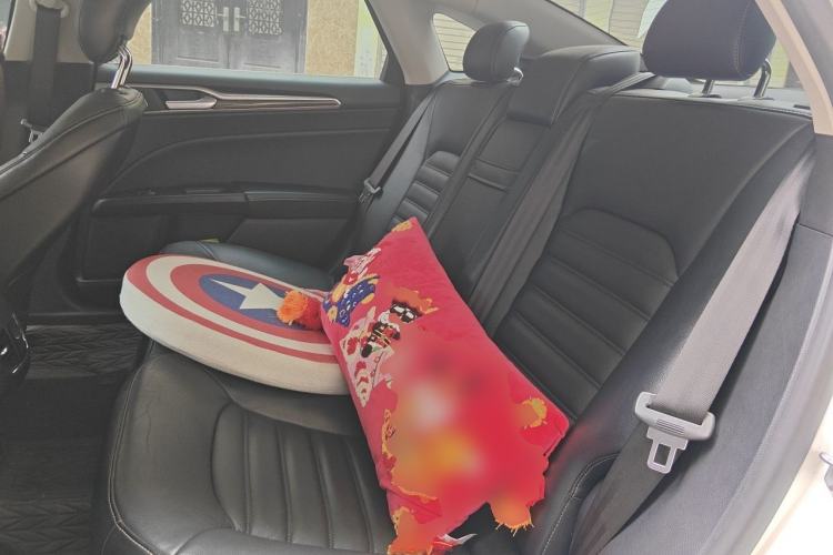 Used Ford Mondeo 2018 EcoBoost 200 Smart Control Fashion Model China V Standard Left Rear Seat