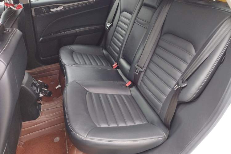Used Ford Mondeo 2018 EcoBoost 200 Luxury Model Left Rear Seat