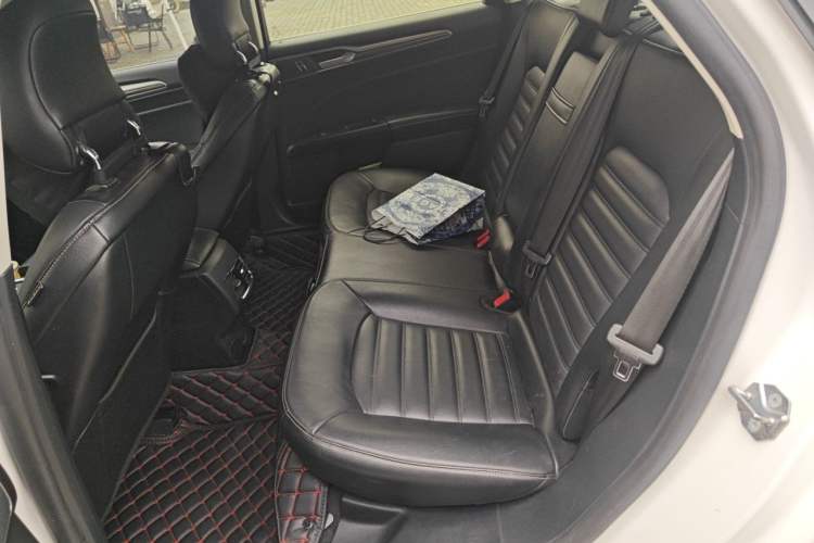 Used Ford Mondeo 2018 EcoBoost 200 Stylish Model Left Rear Seat