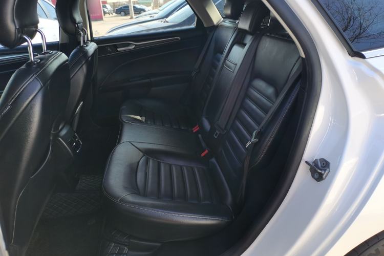 Used Ford Mondeo 2018 EcoBoost 180 Fashion Edition Left Rear Seat