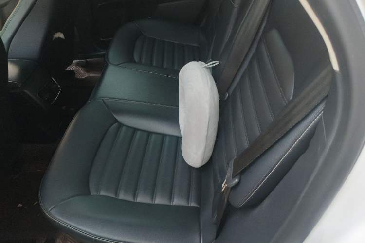 Used Ford Mondeo 2018 EcoBoost 180 Fashion Edition Left Rear Seat