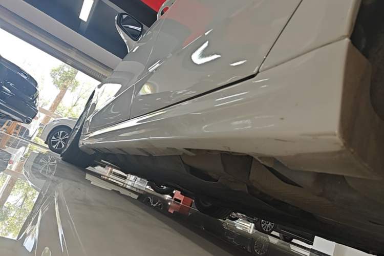 Used Ford Mondeo 2018 EcoBoost 180 Smart Control Fashion Model China V Standard Left Side Sill