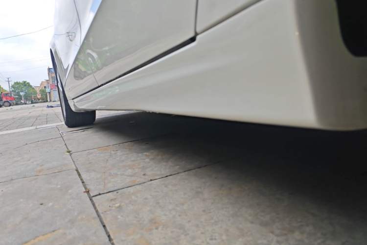 Used Ford Mondeo 2018 EcoBoost 180 Smart Control Fashion Model China VI Standard Left Side Sill