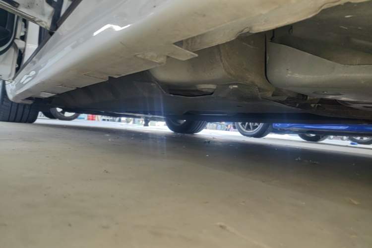 Used Ford Mondeo 2018 EcoBoost 180 Smart Control Fashion Model China VI Standard Left Side Sill
