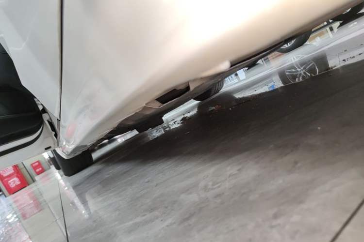 Used Ford Mondeo 2018 EcoBoost 180 Smart Control Fashion Model China VI Standard Left Side Sill
