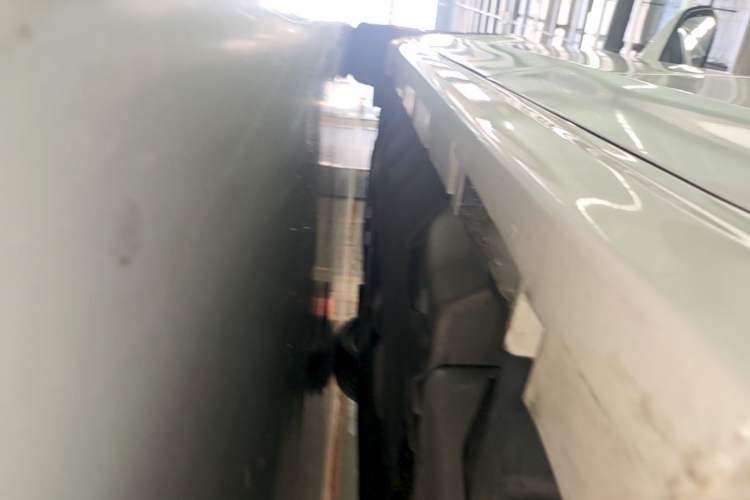 Used Ford Mondeo 2018 EcoBoost 180 Smart Control Fashion Model China VI Standard Left Side Sill