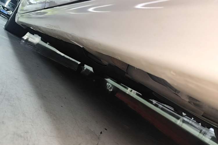 Used Ford Mondeo 2018 EcoBoost 200 Smart Control Fashion Model China VI Standard Left Side Sill