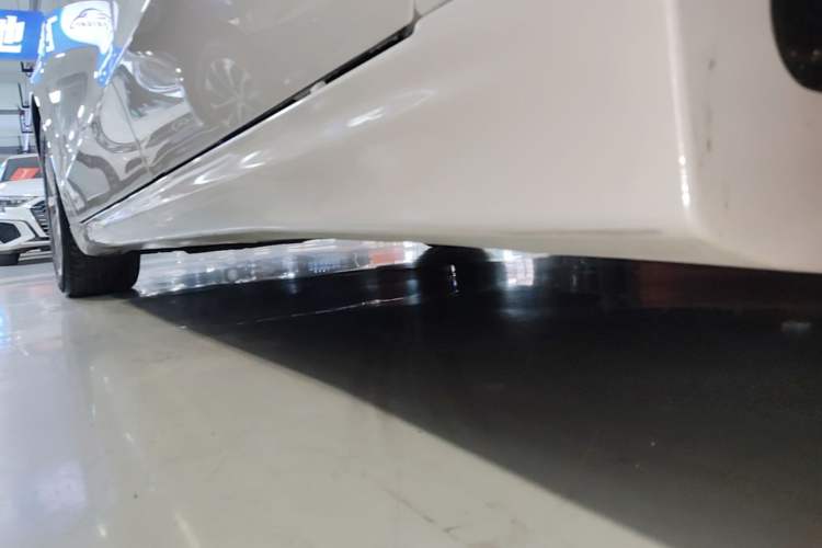 Used Ford Mondeo 2018 EcoBoost 180 Smart Control Fashion Model China V Standard Left Side Sill