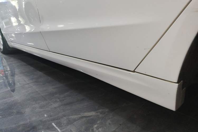 Used Ford Mondeo 2018 EcoBoost 200 Smart Control Fashion Model China V Standard Left Side Sill