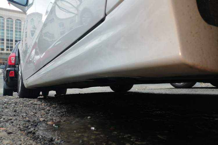 Used Ford Mondeo 2018 EcoBoost 180 Smart Control Fashion Model China V Standard Left Side Sill