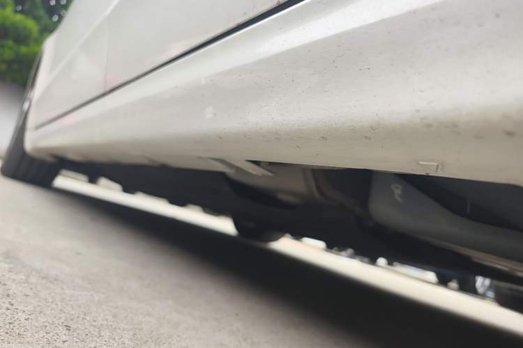 Used Ford Mondeo 2018 EcoBoost 200 Smart Control Fashion Model China VI Standard Left Side Sill